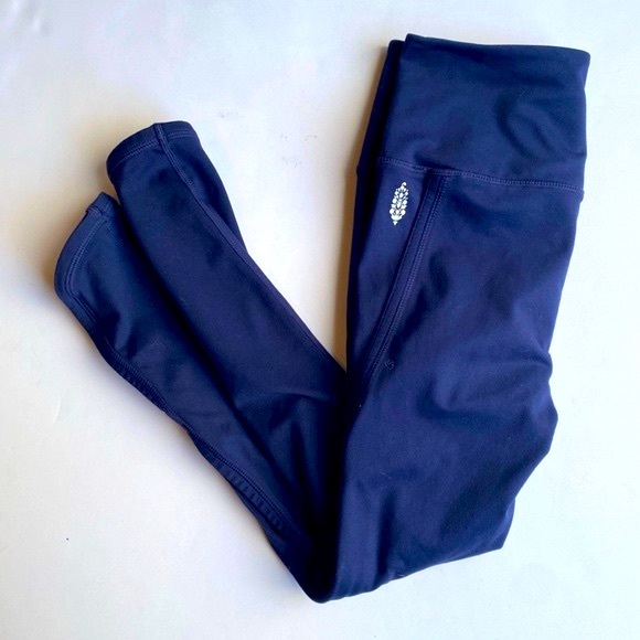 FREE PEOPLE Movement Pants Infinity High Rise 7/8 Cutout Leggings Blue - Picture 11 of 12